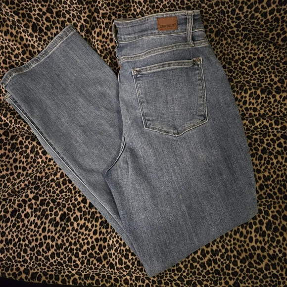 JUDY BLUE Blue Denim Jeans - Picture 2 of 3